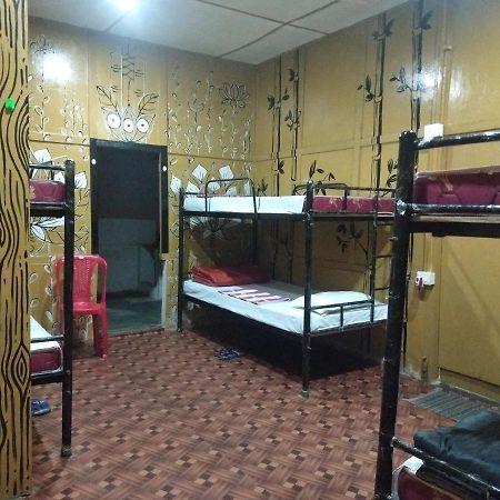 Хостел Backpackers'Haven Гувахати Экстерьер фото