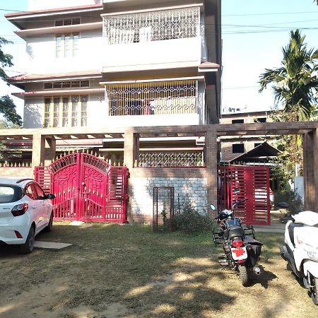 Хостел Backpackers'Haven Гувахати Экстерьер фото