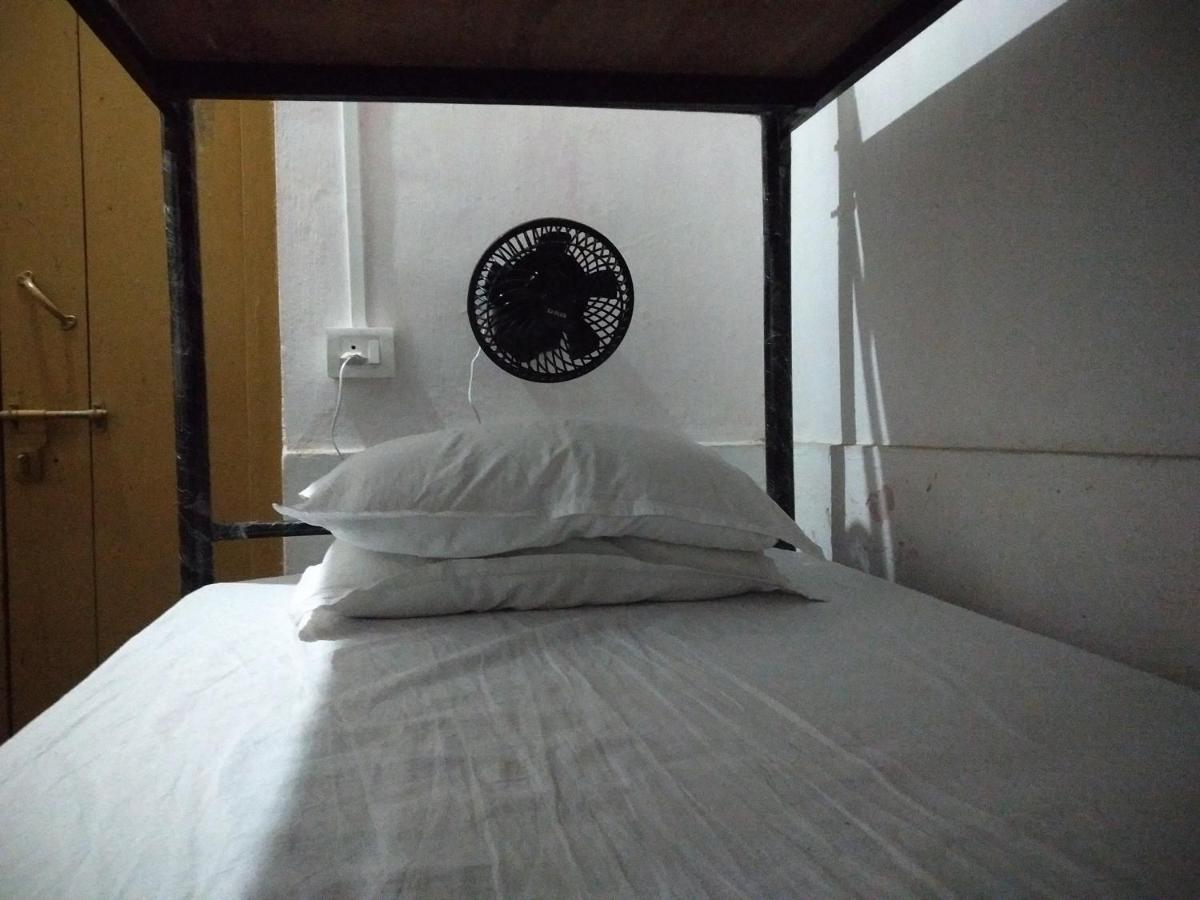 Хостел Backpackers'Haven Гувахати Экстерьер фото